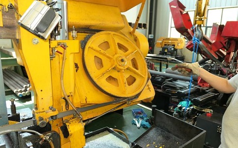 如何解决中江卧式金属带锯床切削时出现的断带现象？